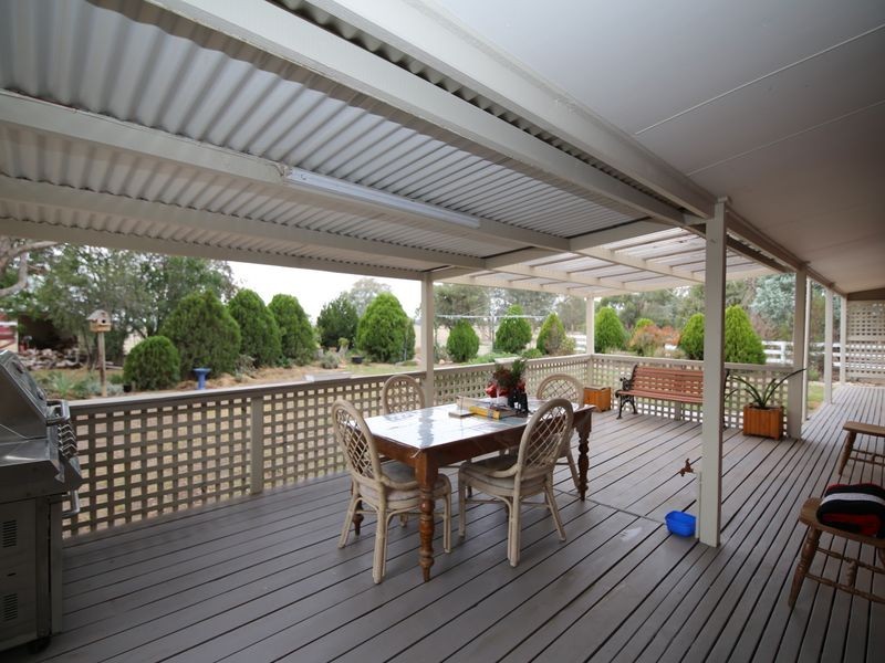 196 Hunter Road, Benalla VIC 3672