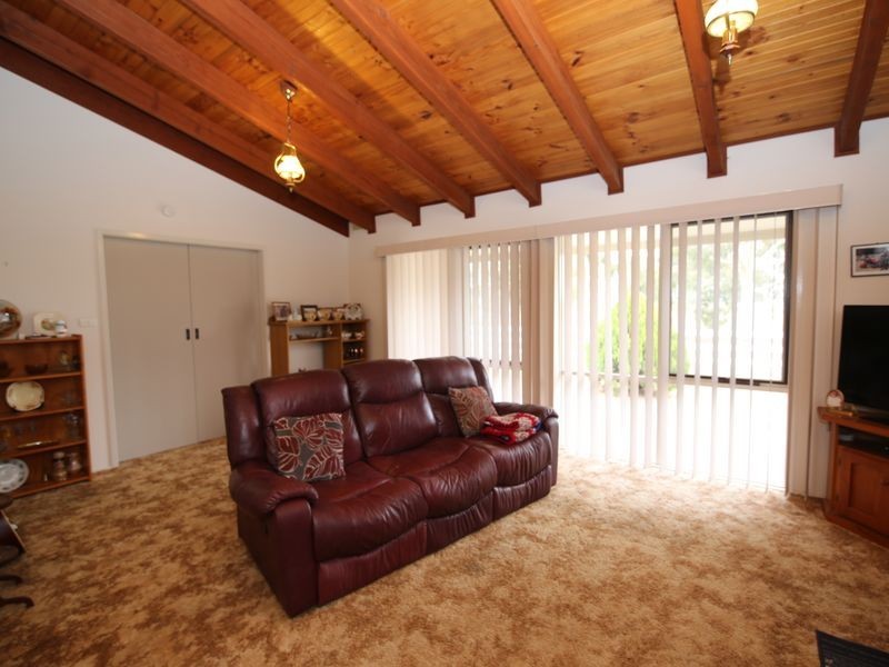 196 Hunter Road, Benalla VIC 3672