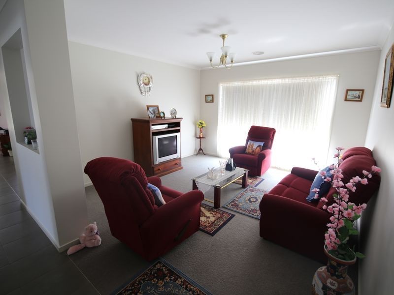 30 McNulty Drive, Benalla VIC 3672