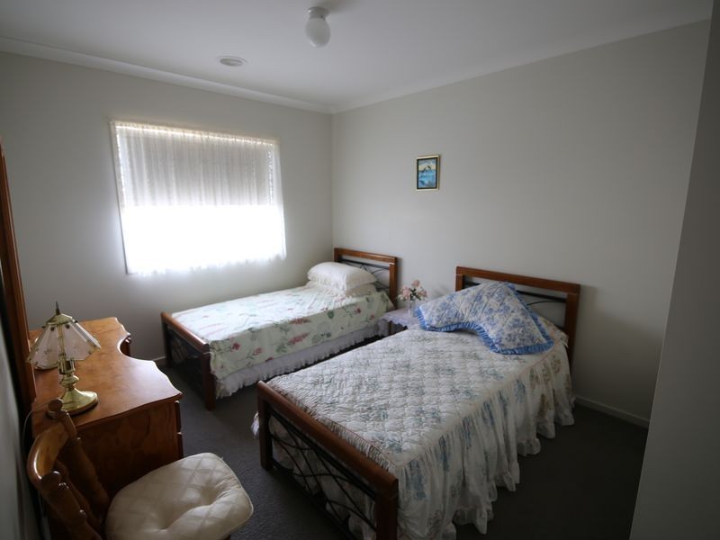 30 McNulty Drive, Benalla VIC 3672