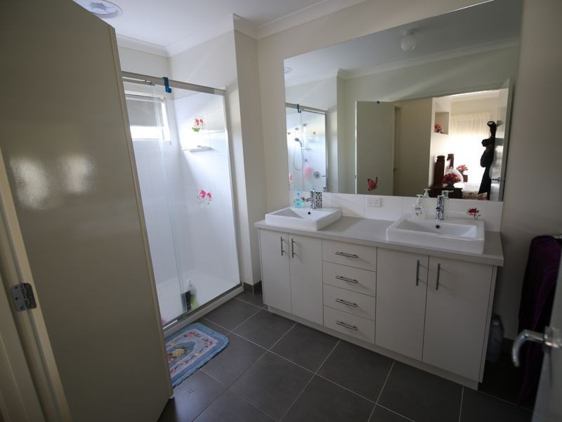 30 McNulty Drive, Benalla VIC 3672