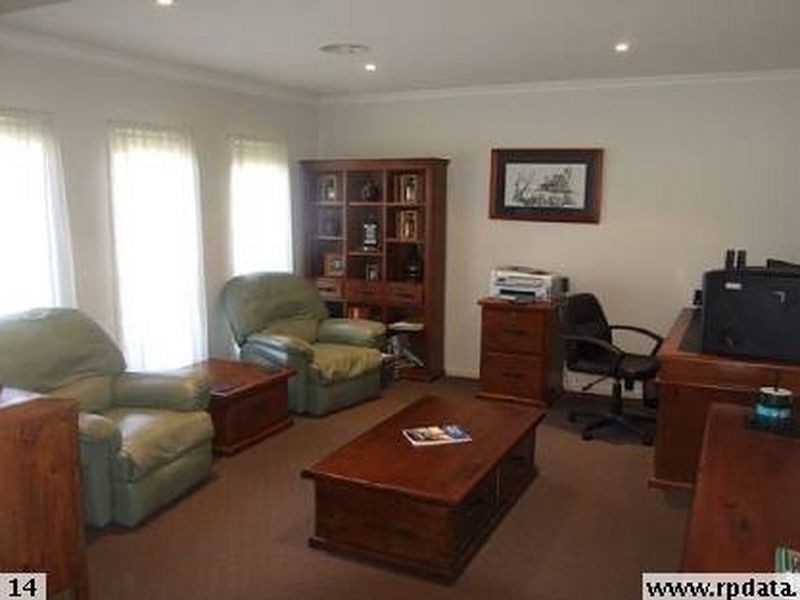 10 McNulty Drive, Benalla VIC 3672