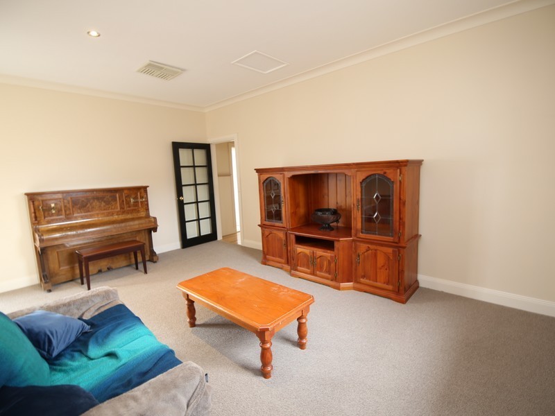 6 Gordon Street, Benalla VIC 3672