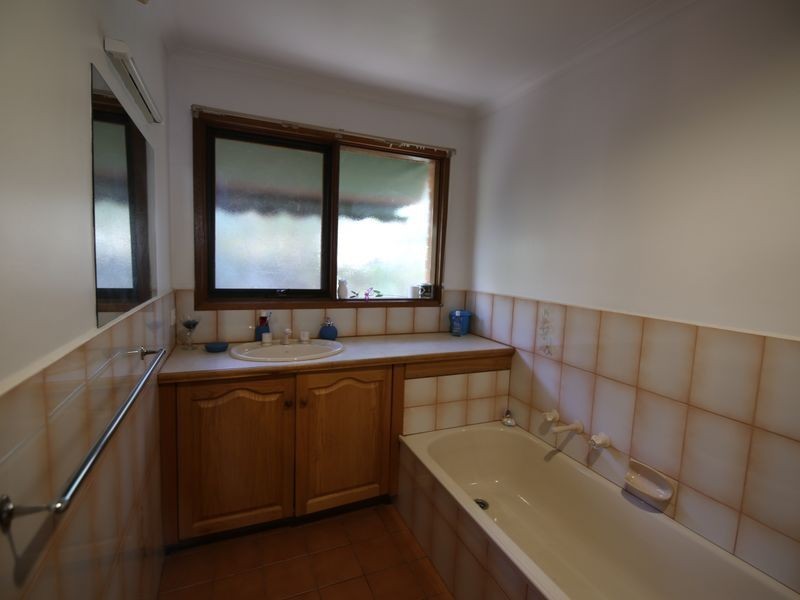 71 Benson Street, Benalla VIC 3672