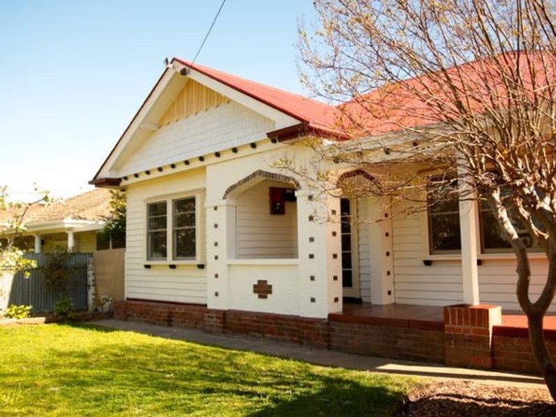 10 Deas Street, Benalla VIC 3672