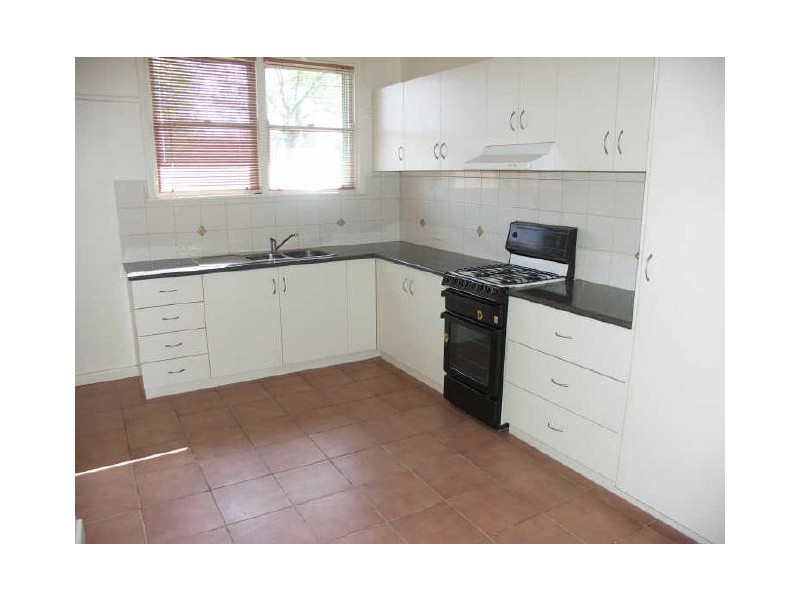 21 Meadows Avenue, Benalla VIC 3672