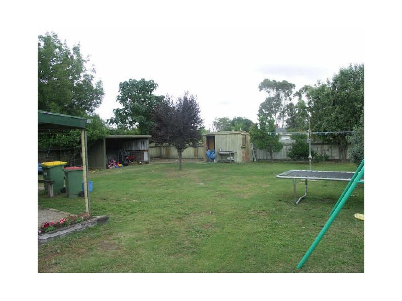 15 Commercial Road, Benalla VIC 3672