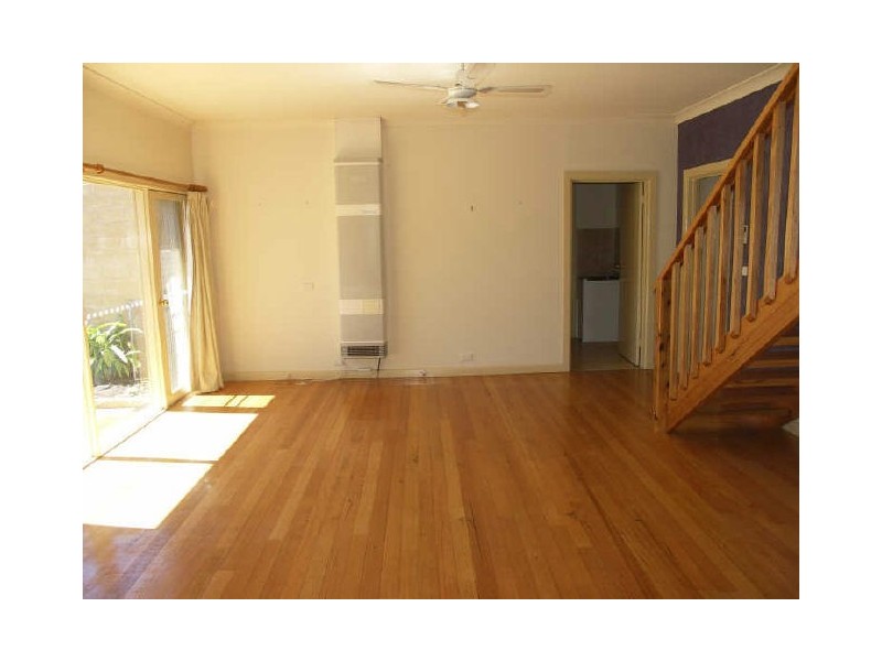 18 Georgesay Court, Benalla VIC 3672