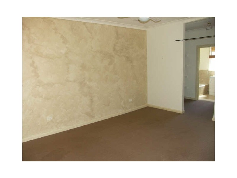 18 Georgesay Court, Benalla VIC 3672