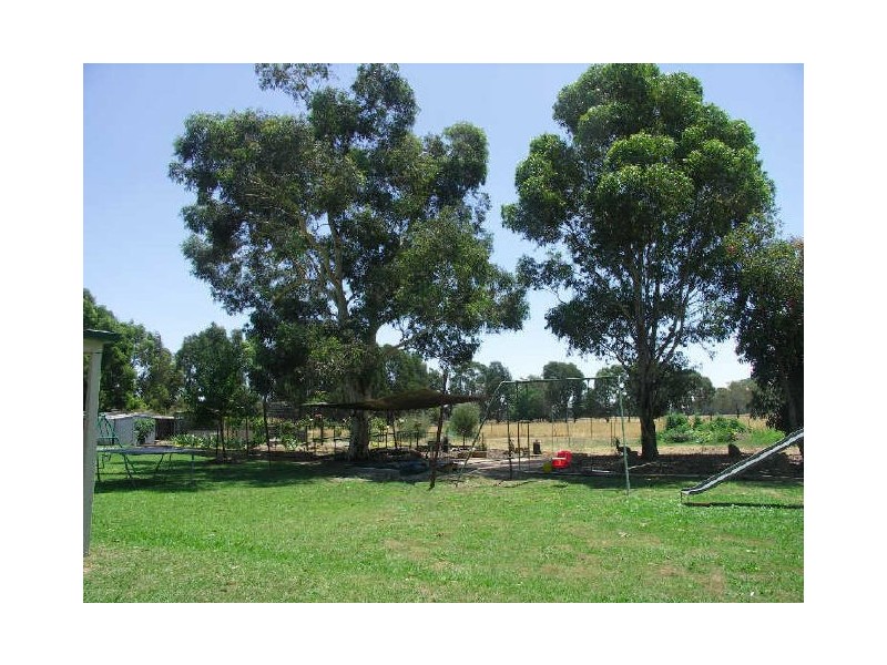 29 Porters Road, Benalla VIC 3672