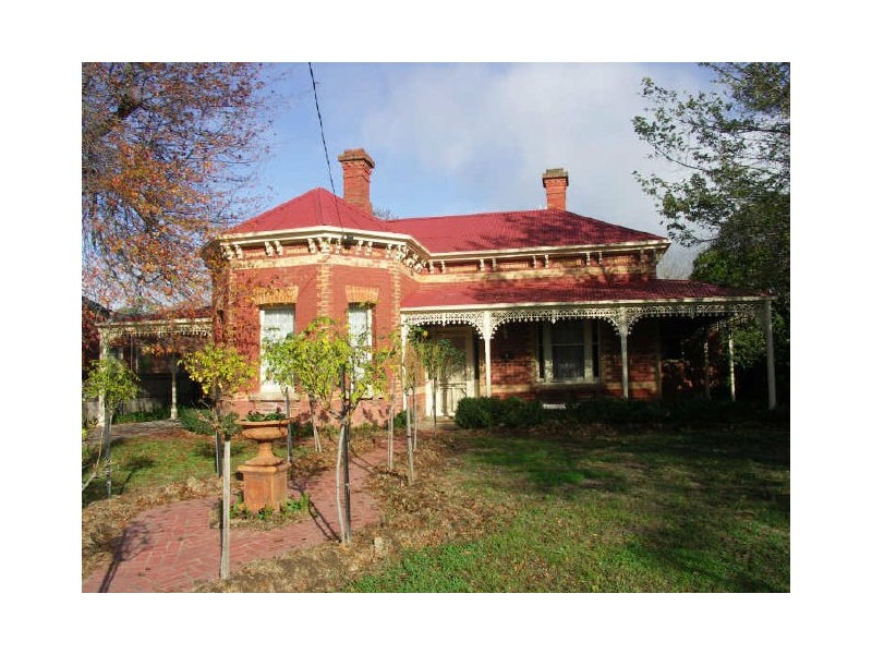 8 Smythe Street, Benalla VIC 3672