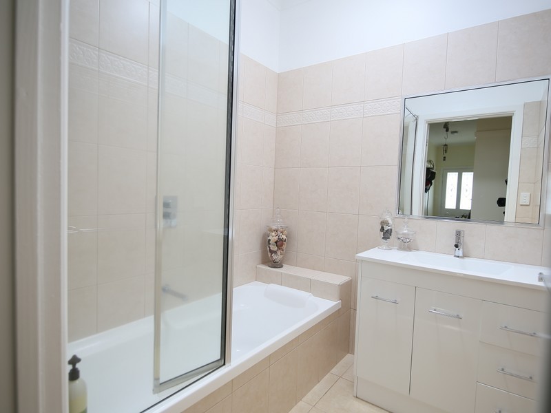 87 Mackellar St., Benalla VIC 3672