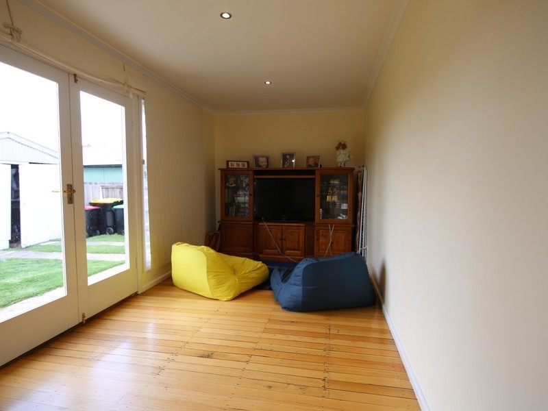 87 Mackellar St., Benalla VIC 3672