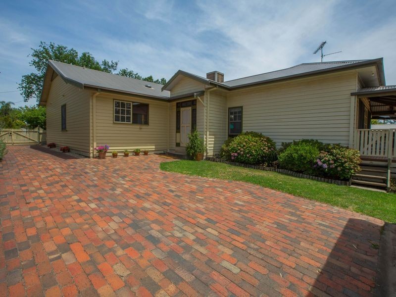 15 Arundel Street, Benalla VIC 3672