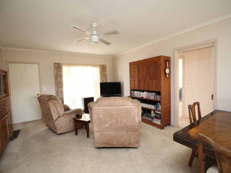 9 Riverview Road, Benalla VIC 3672