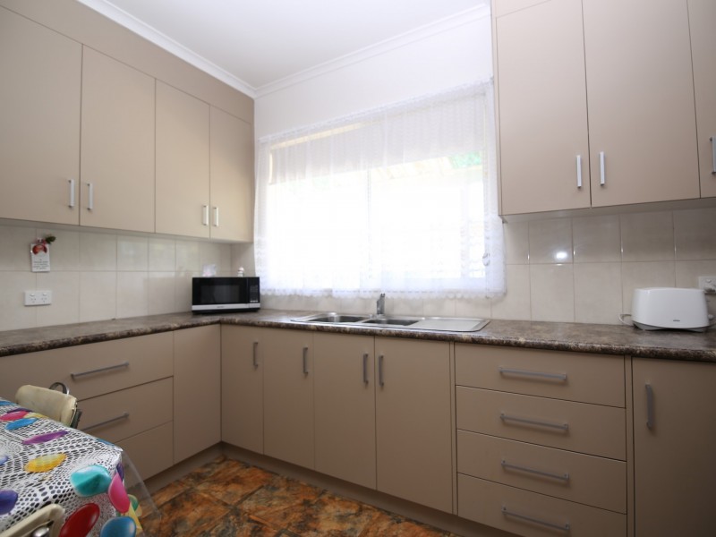 80 Thomas Street, Benalla VIC 3672