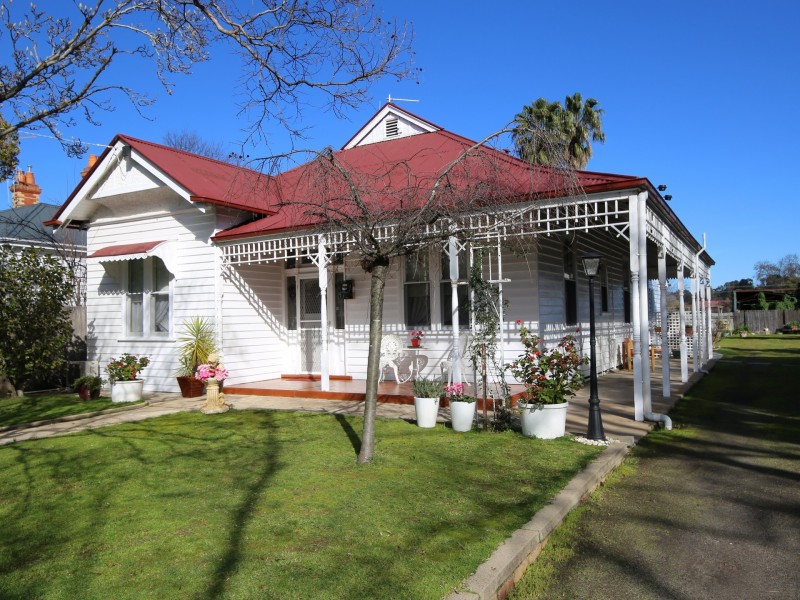 6 Carrier Street, Benalla VIC 3672