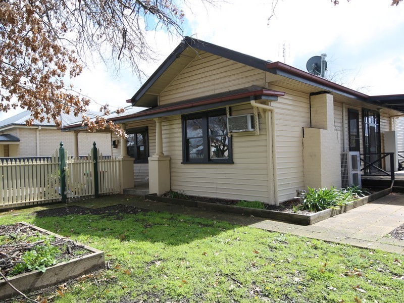 11 Crammond Street, Benalla VIC 3672