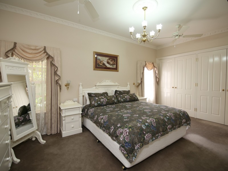 35 Charles Street, Benalla VIC 3672