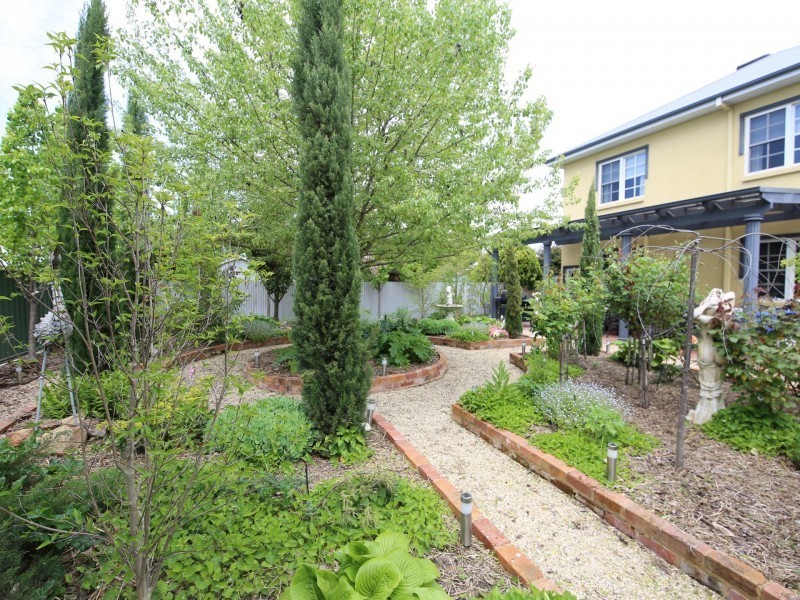 35 Charles Street, Benalla VIC 3672