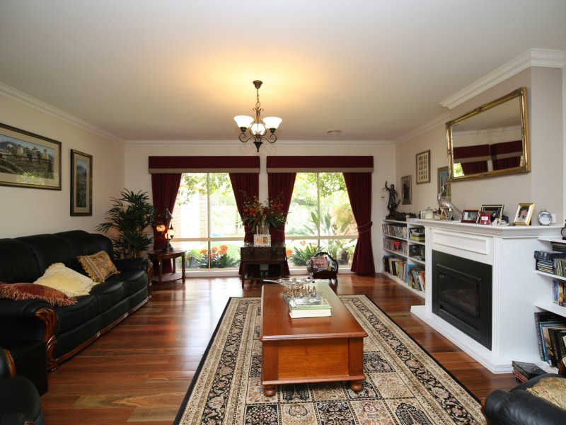 19 Olivers Road, Benalla VIC 3672