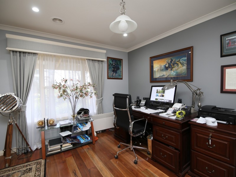 19 Olivers Road, Benalla VIC 3672