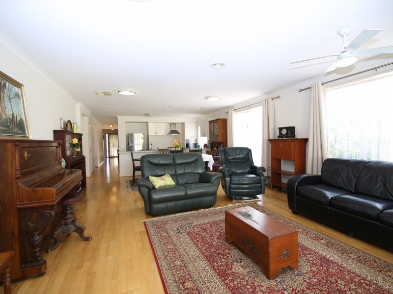 10 Moran Street, Benalla VIC 3672