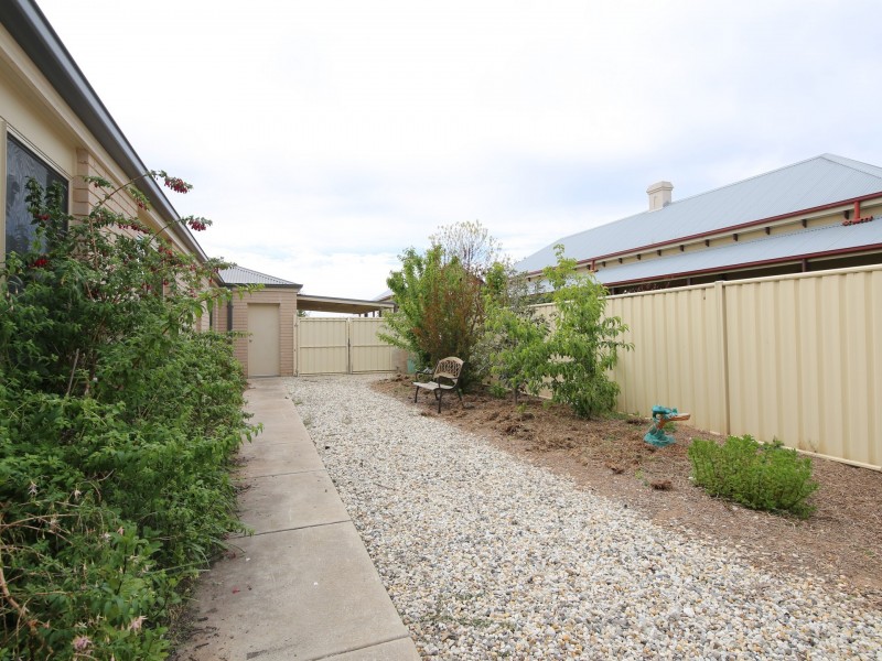 10 Moran Street, Benalla VIC 3672