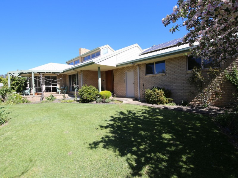 21 South Street, Benalla VIC 3672