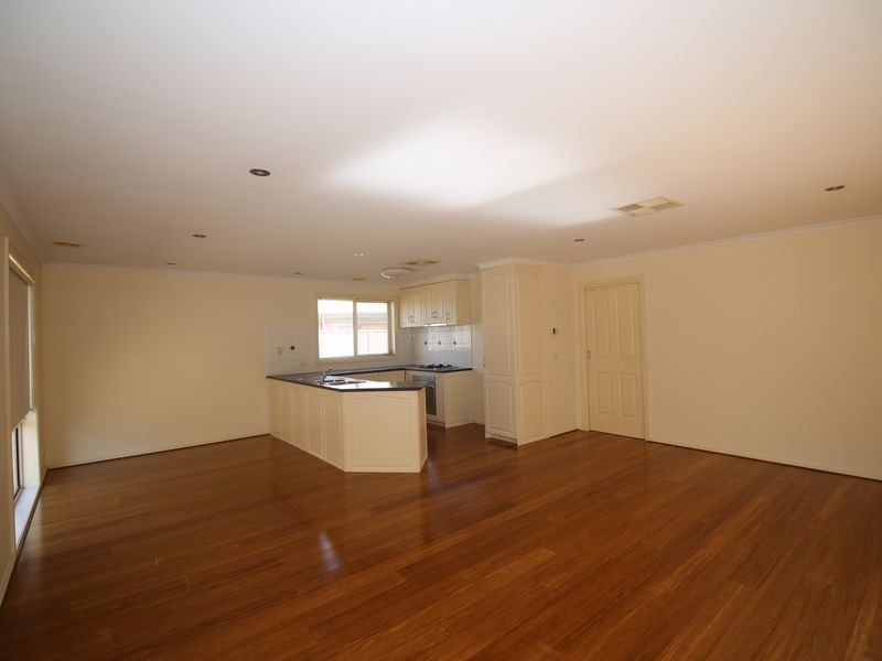1/13 Wattletree Grove, Benalla VIC 3672