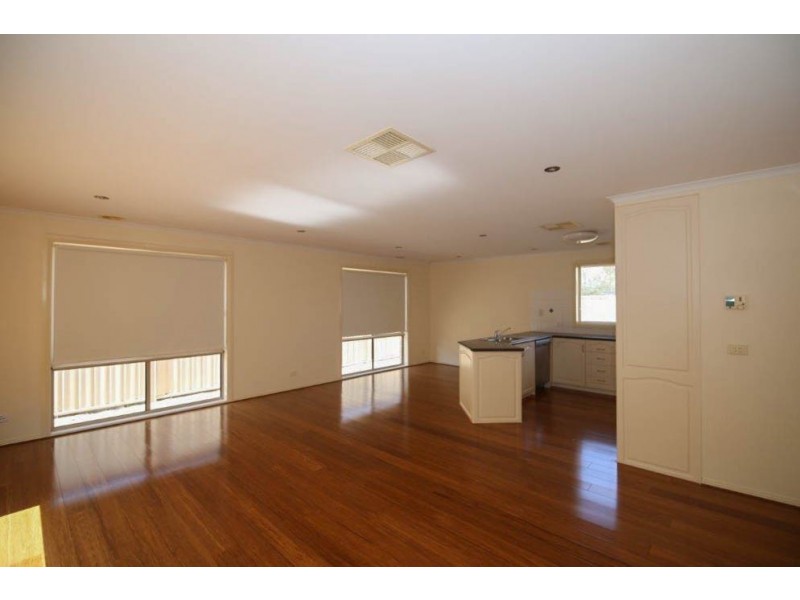 1/13 Wattletree Grove, Benalla VIC 3672