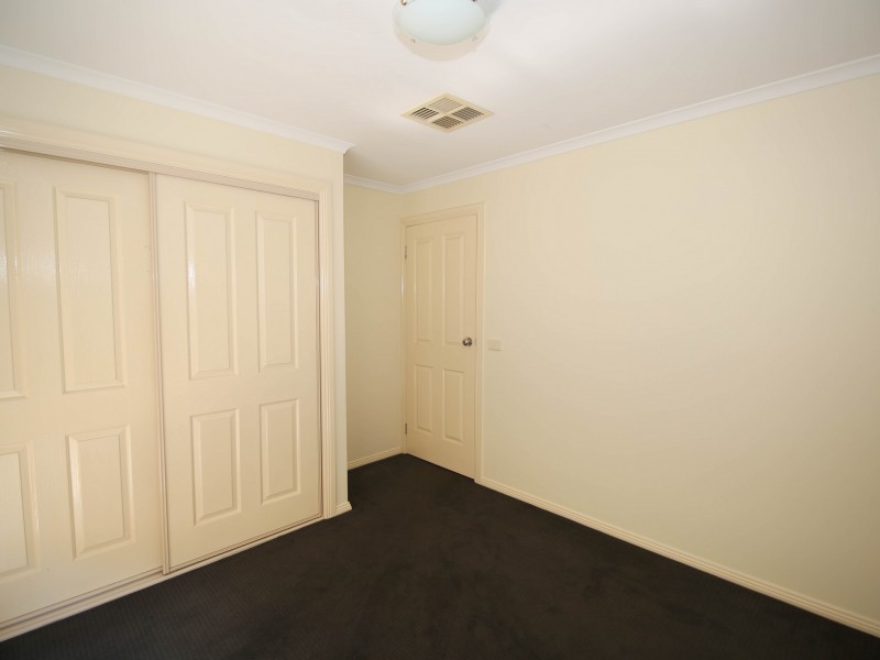 1/13 Wattletree Grove, Benalla VIC 3672