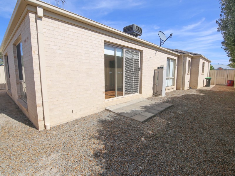 1/13 Wattletree Grove, Benalla VIC 3672