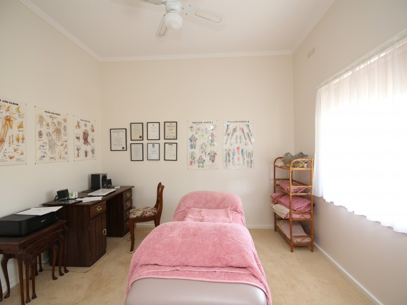 11 Charles Street, Benalla VIC 3672