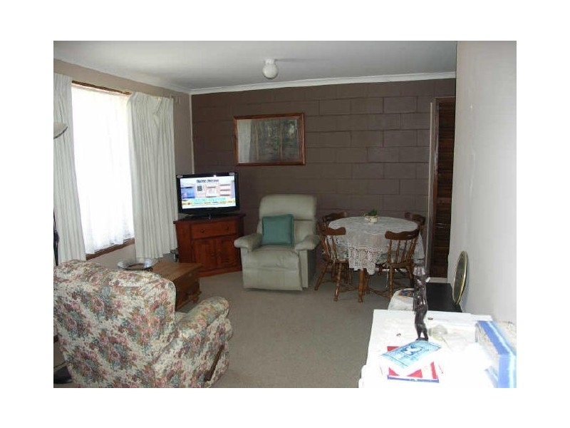 2/9 Hannah Street, Benalla VIC 3672