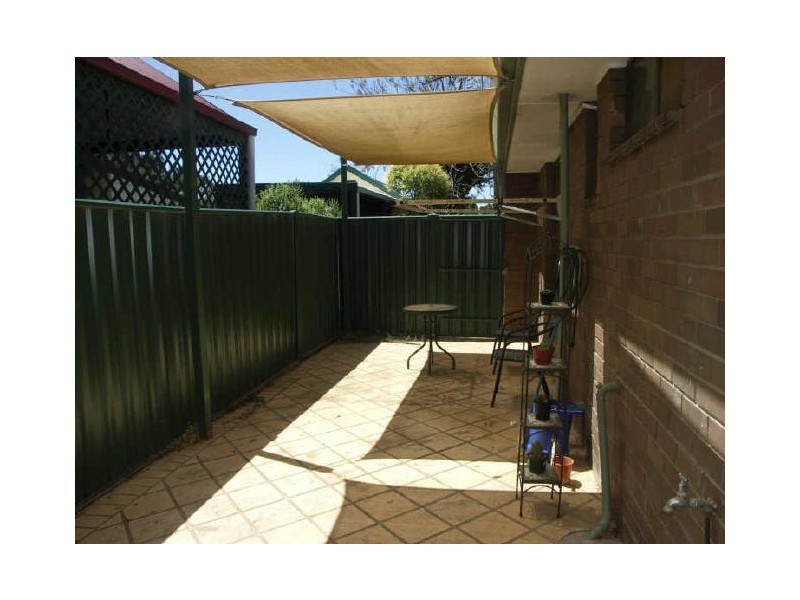 2/9 Hannah Street, Benalla VIC 3672