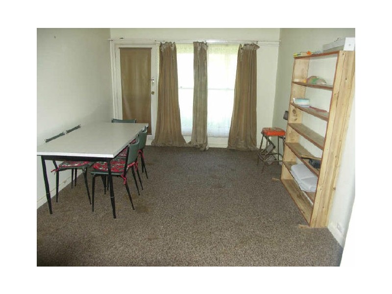 8 Monds Avenue, Benalla VIC 3672