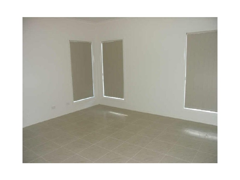 12 Sharpe Street, Benalla VIC 3672