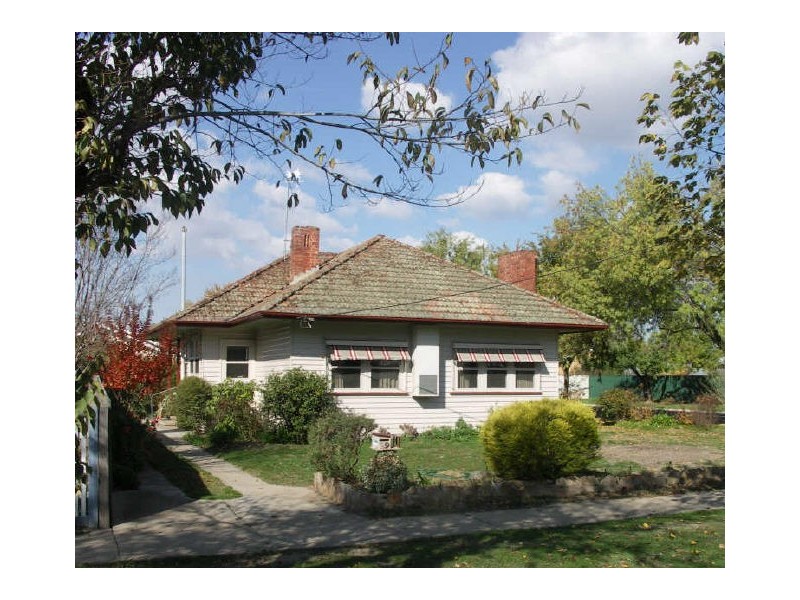 1/22 Monds Avenue, Benalla VIC 3672