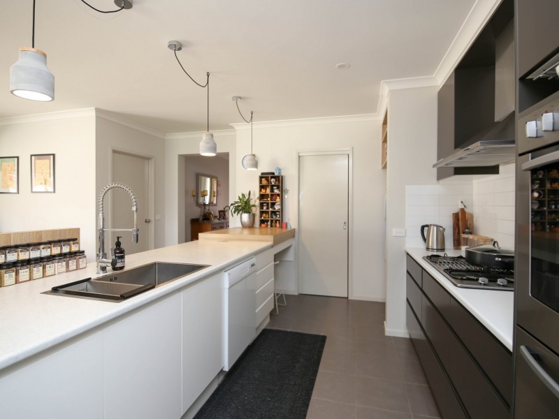 10 Ironbark Drive, Benalla VIC 3672