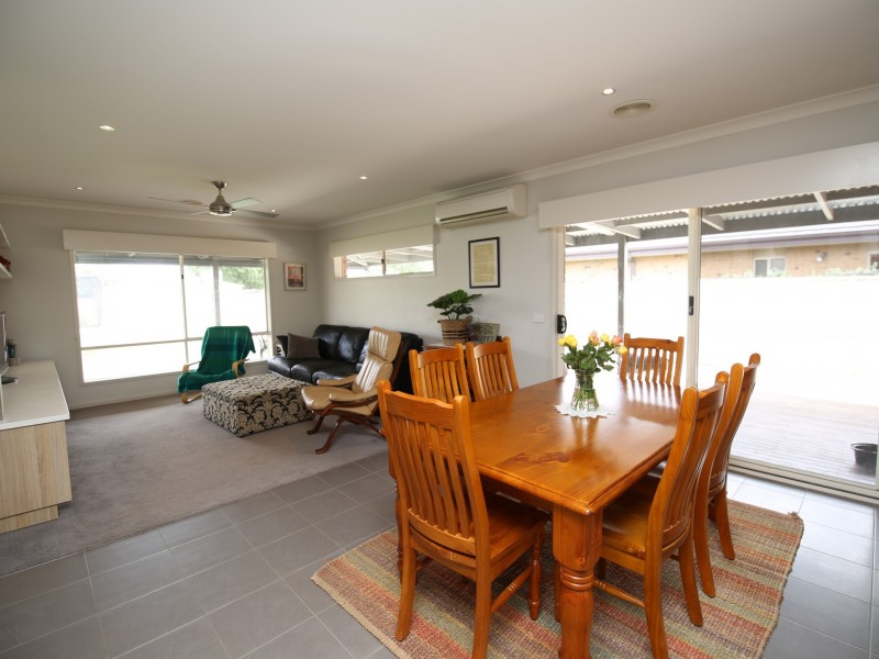 10 Ironbark Drive, Benalla VIC 3672