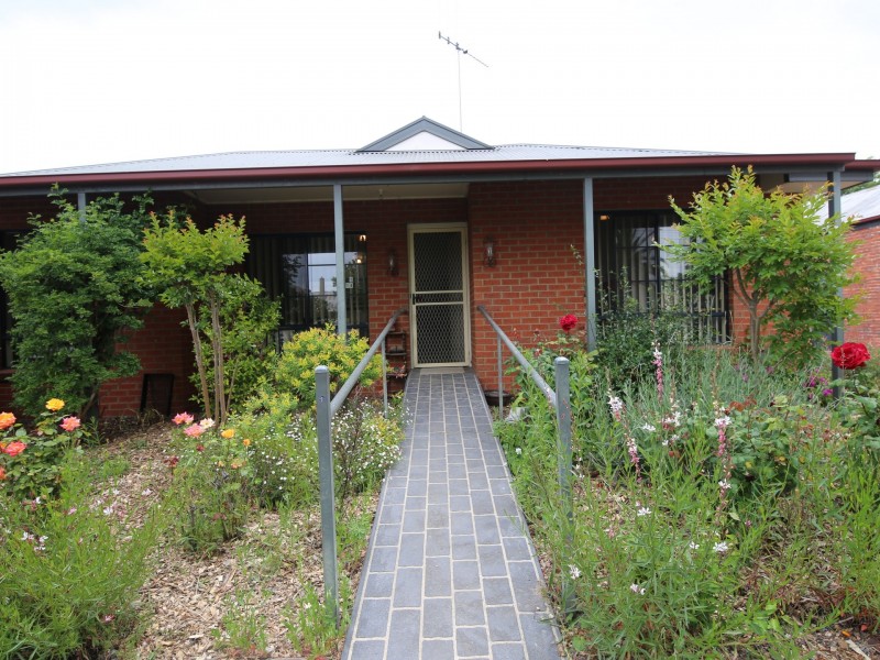 Unit 1/14 Carrier Street, Benalla VIC 3672