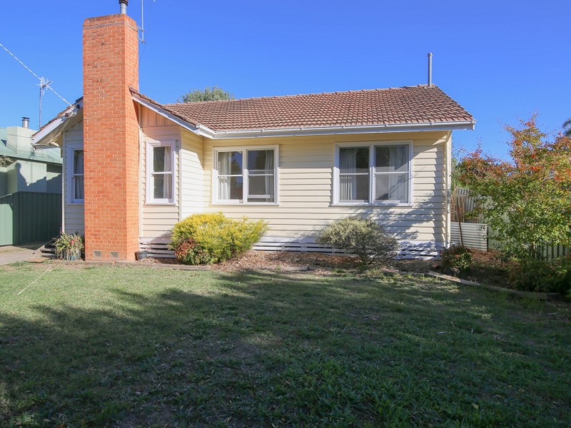 9 Albert Street, Benalla VIC 3672