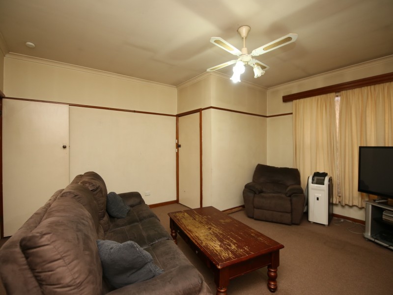 18 Meadows Avenue, Benalla VIC 3672