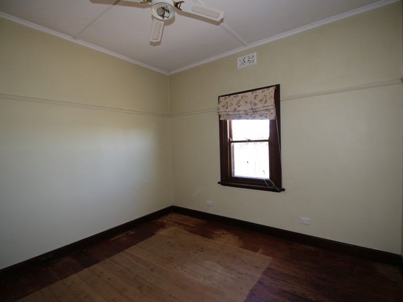 10 Neil Street Goorambat, Benalla VIC 3672