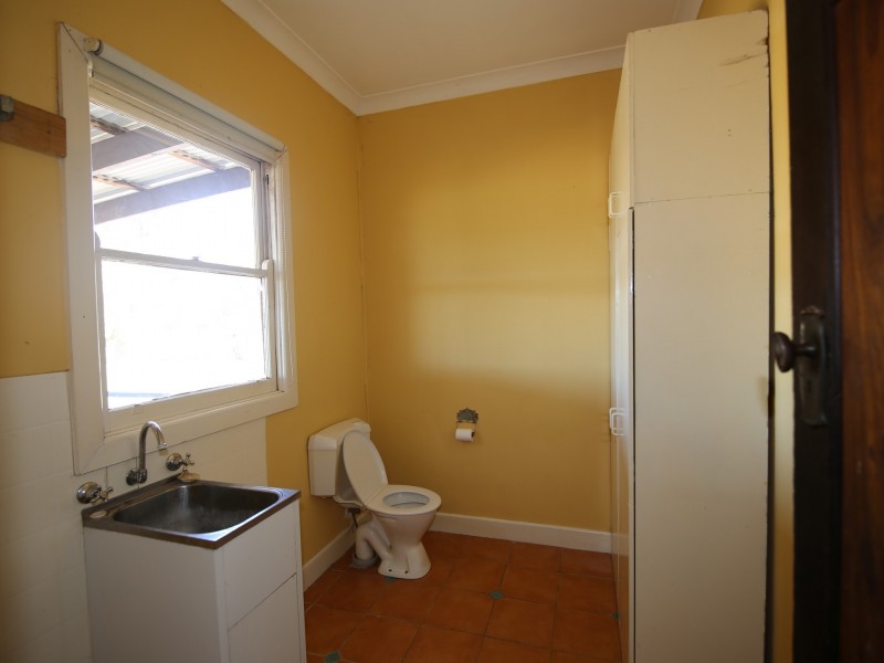 10 Neil Street Goorambat, Benalla VIC 3672