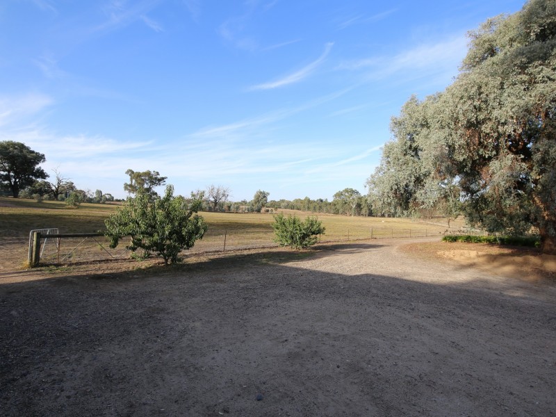 928 Mansfield Road, Benalla VIC 3672