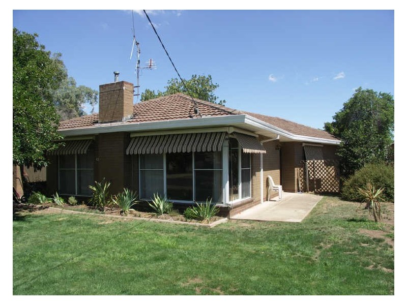 13 Monds Avenue, Benalla VIC 3672