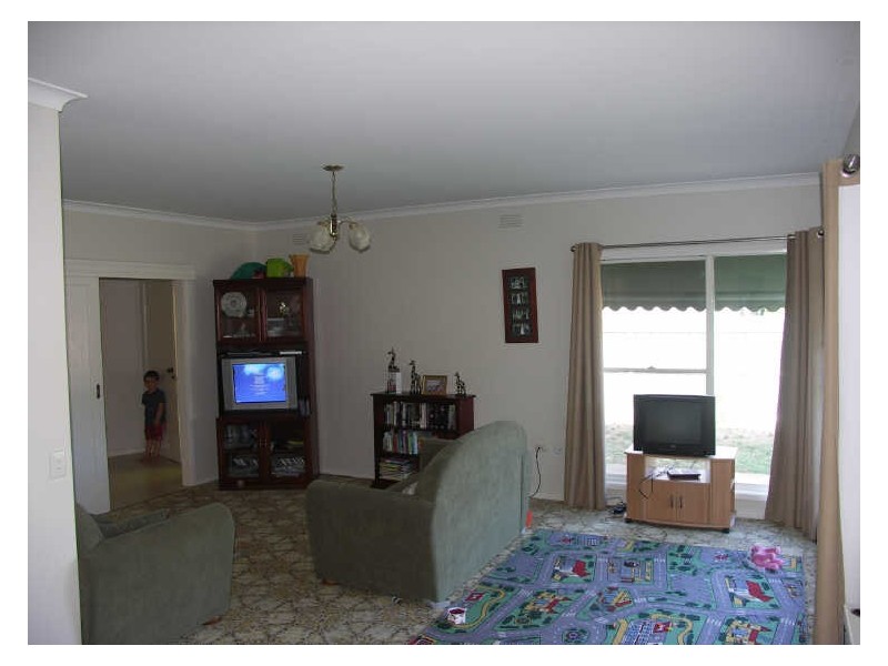 13 Monds Avenue, Benalla VIC 3672