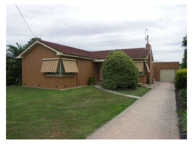 8 McGill Street, Benalla VIC 3672